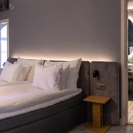 Boutique Sandsund Otel *