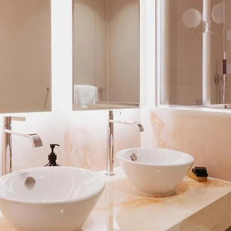 Boutique Sandsund Otel *